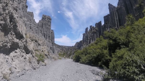 The Incredible Pinnacles, Going NZ